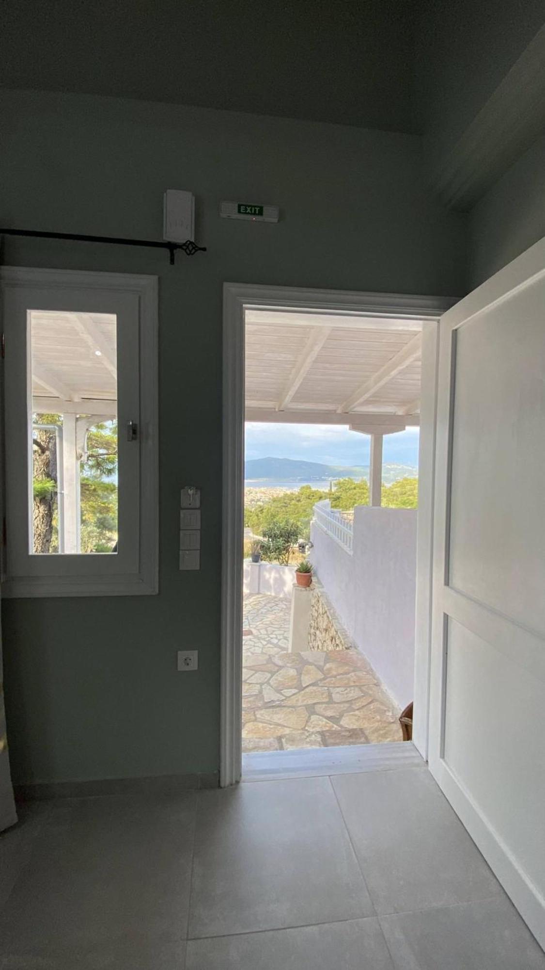 Eris Villa - Amazing View In Lefkada Frinion Bagian luar foto