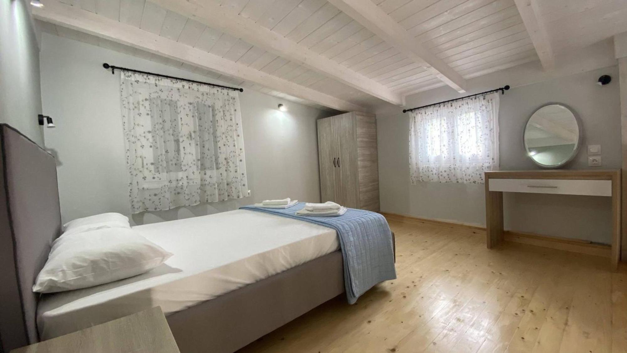 Eris Villa - Amazing View In Lefkada Frinion Bagian luar foto